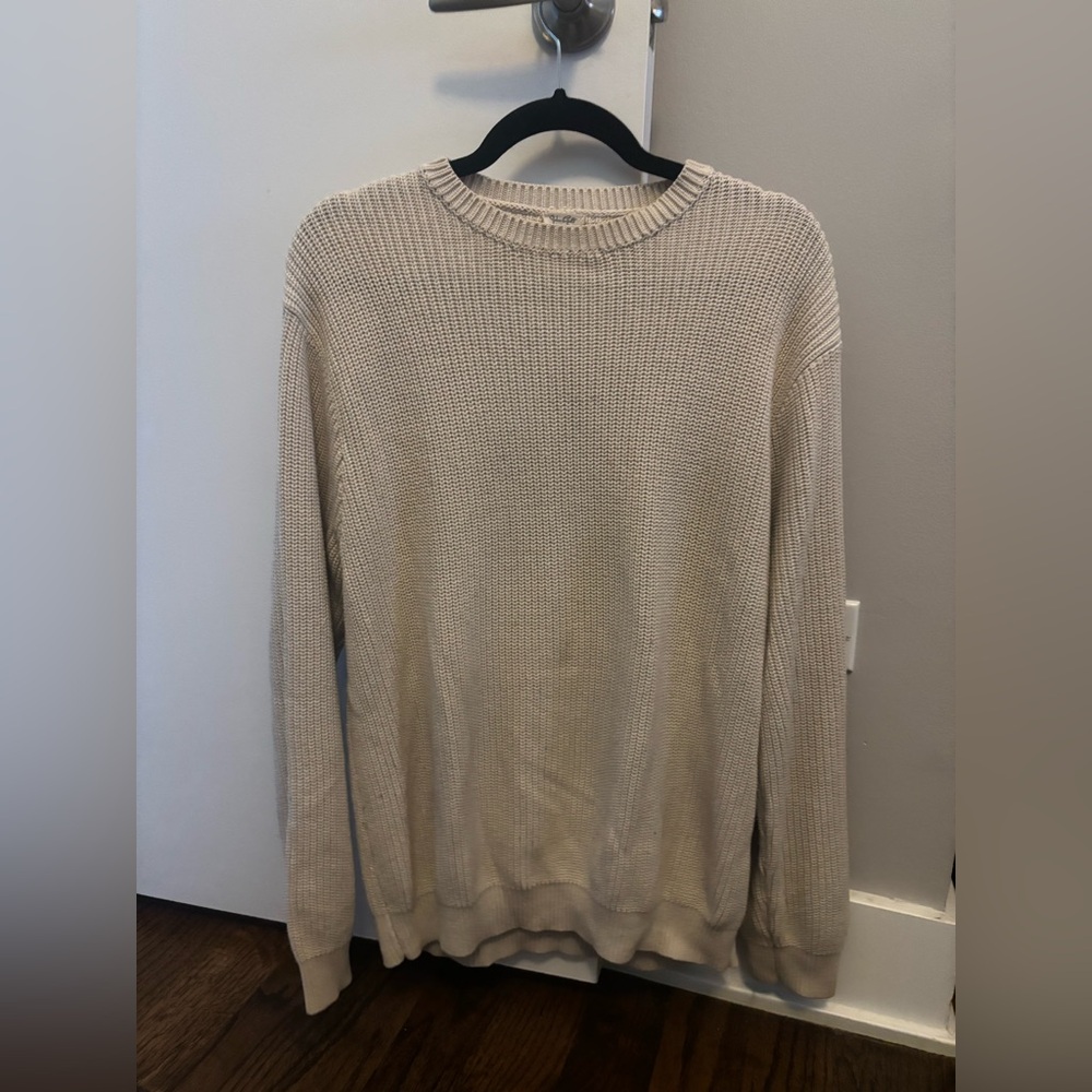 Brandy Melville- Oversized Sweater